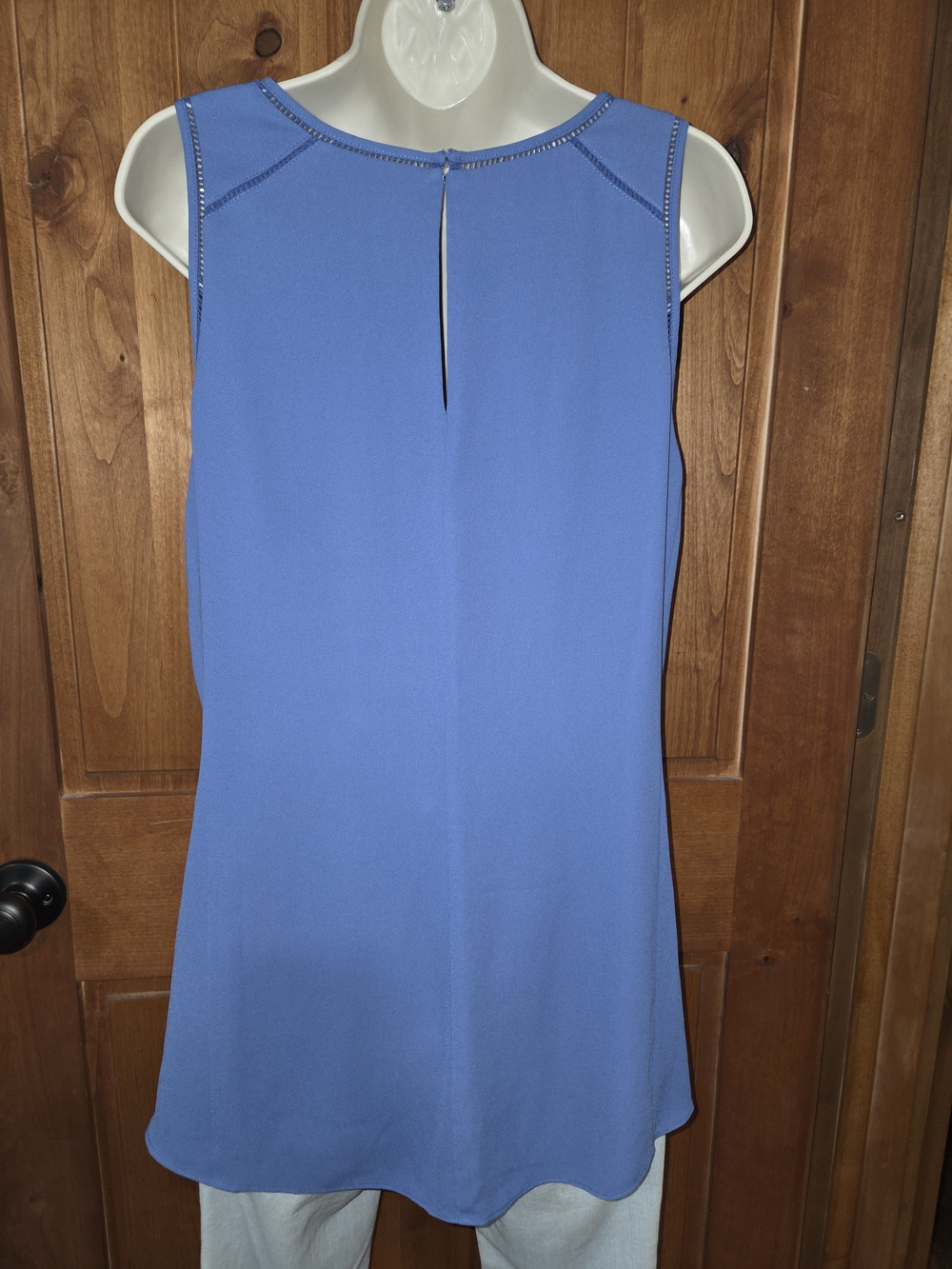 White House Black Market Periwinkle Sleeveless Scoop Neck Tank - Picture 5 of 8